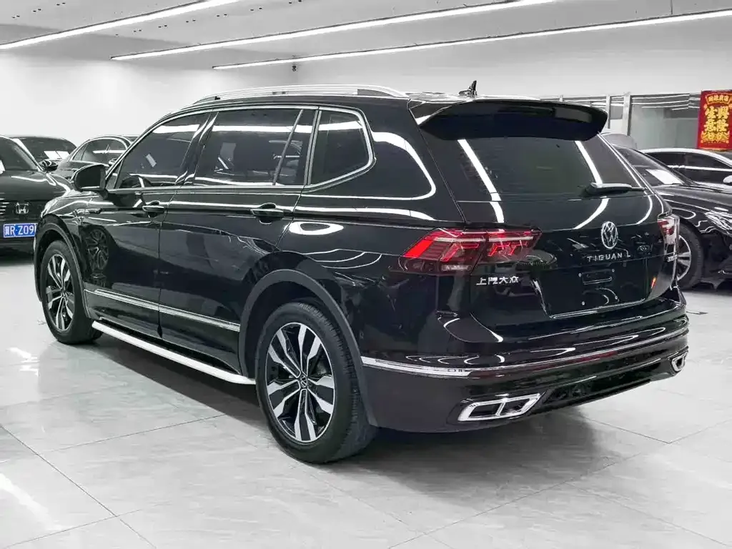 Volkswagen Tiguan L — фото 3