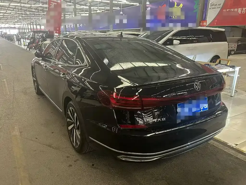 Volkswagen Passat 2024 из CN, фото 3