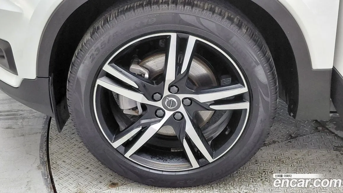 Volvo XC40 2021 из KR, фото 8