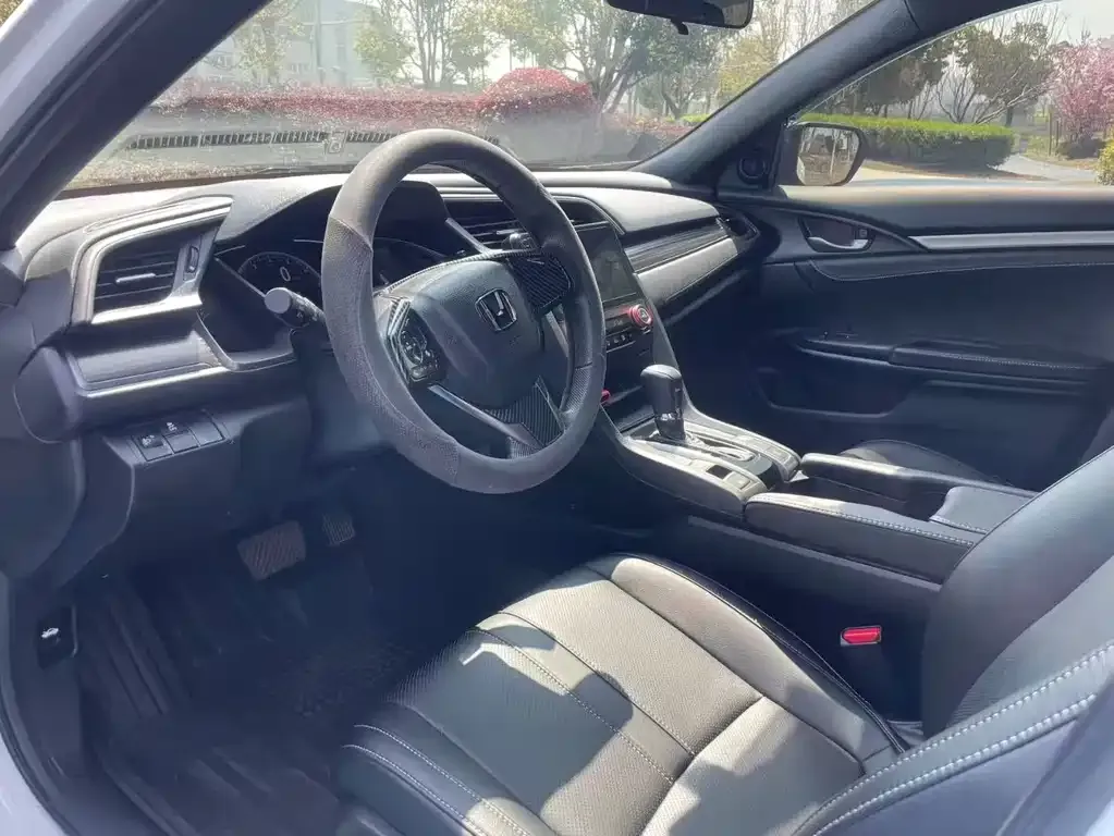 Honda Civic 2022 из CN, фото 5
