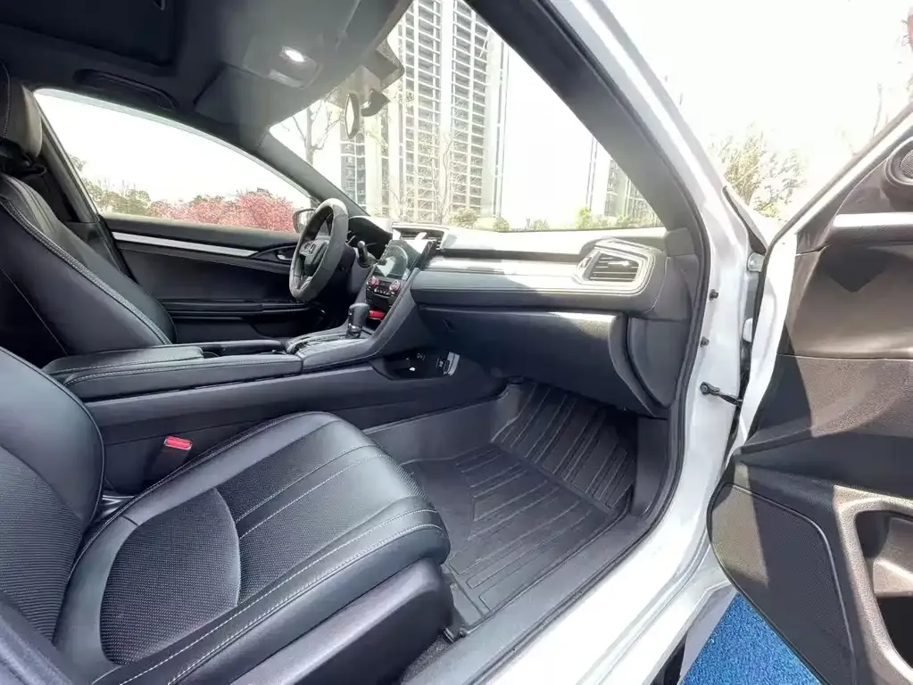 Honda Civic 2022 из CN, фото 3