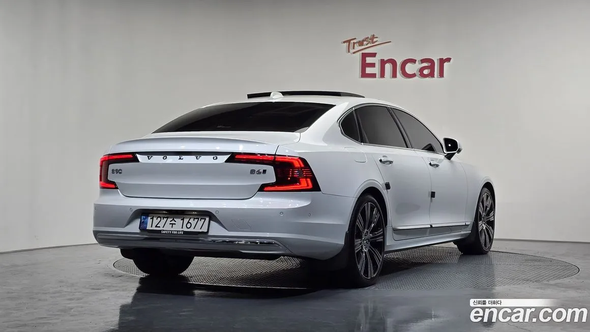 Volvo S90 2023 из KR, фото 2