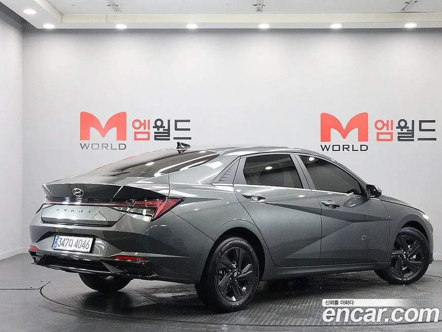 Hyundai AVANTE — фото 3