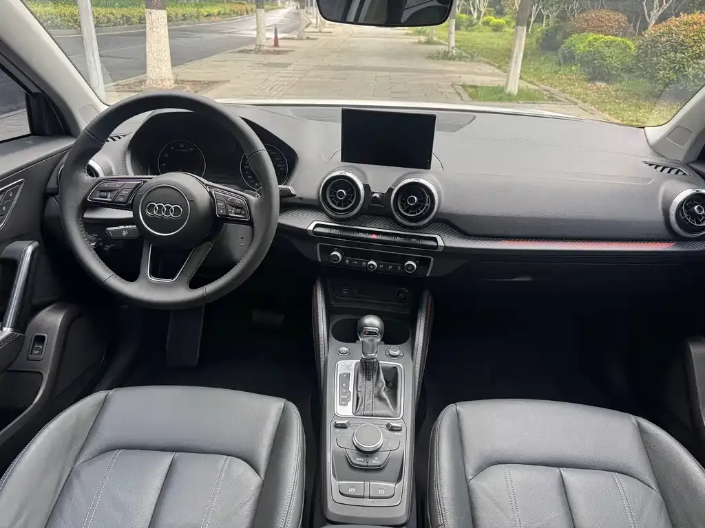 Audi Q2L 2022 из CN, фото 3