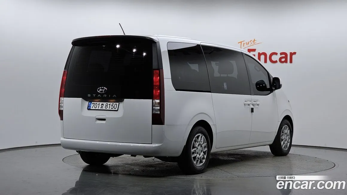 Hyundai Staria 2023 из KR, фото 5