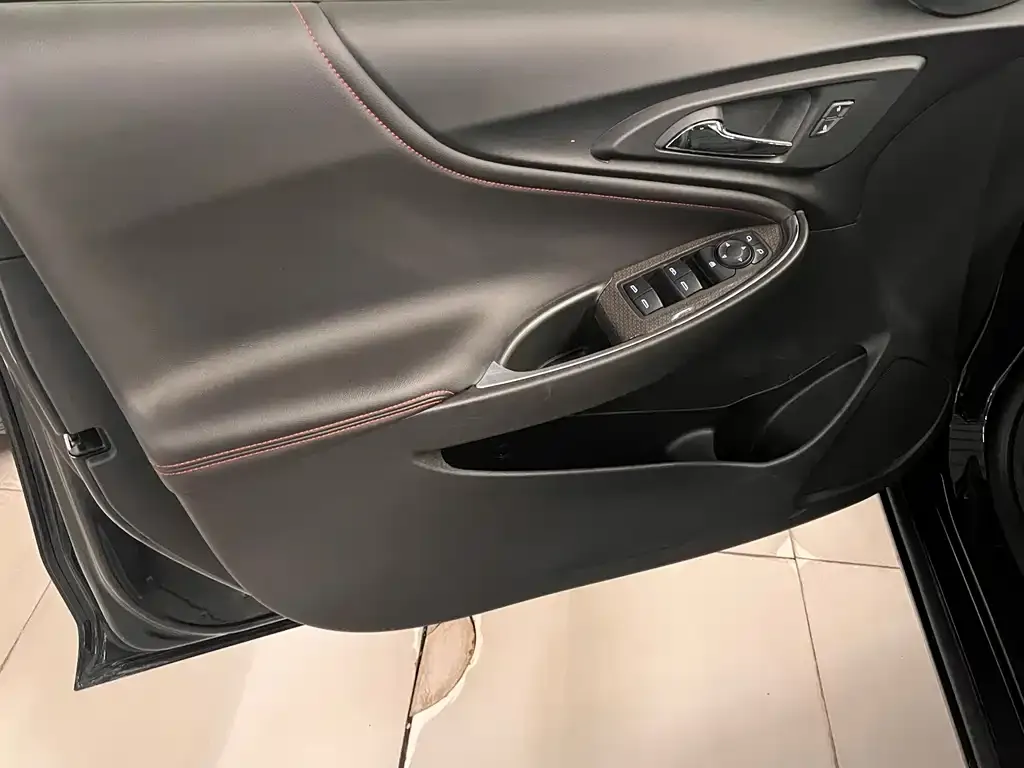 Chevrolet Malibu XL 2021 из CN, фото 3