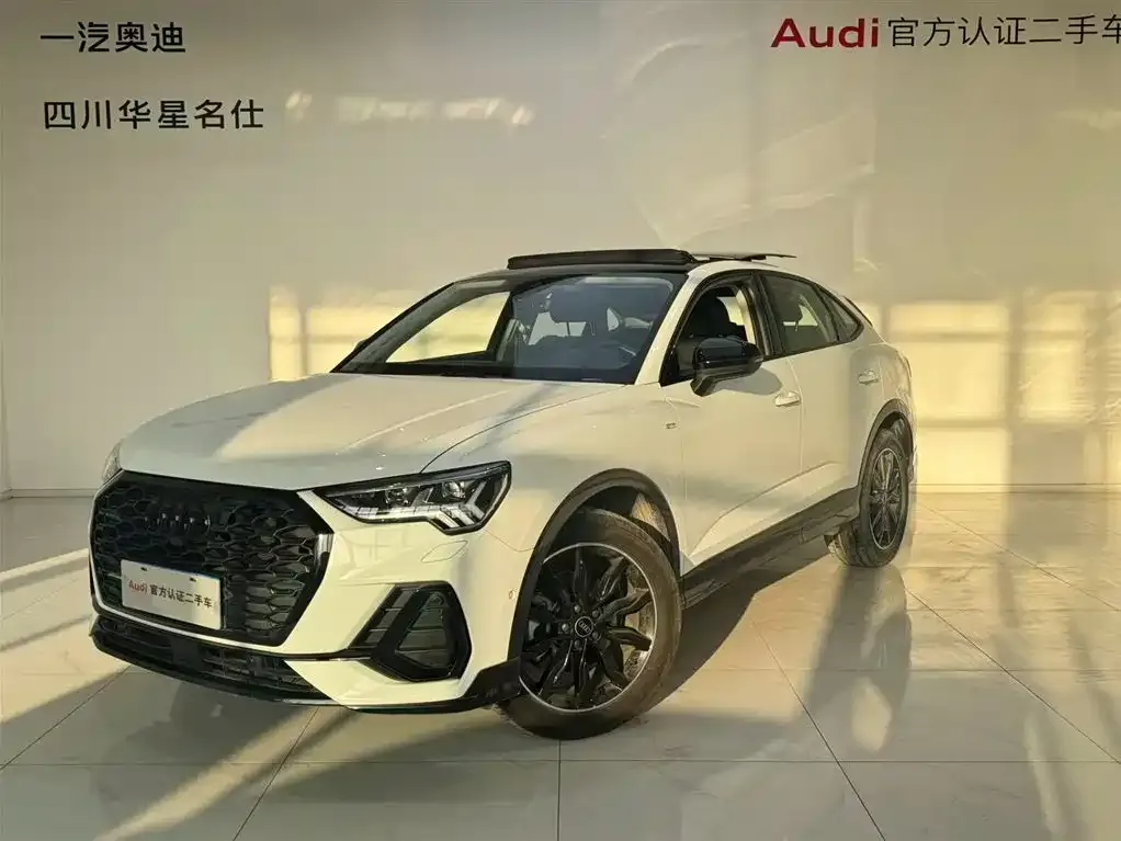 Audi Q3 Sportback — фото 1