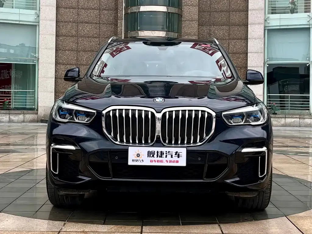 BMW X5 — фото 8