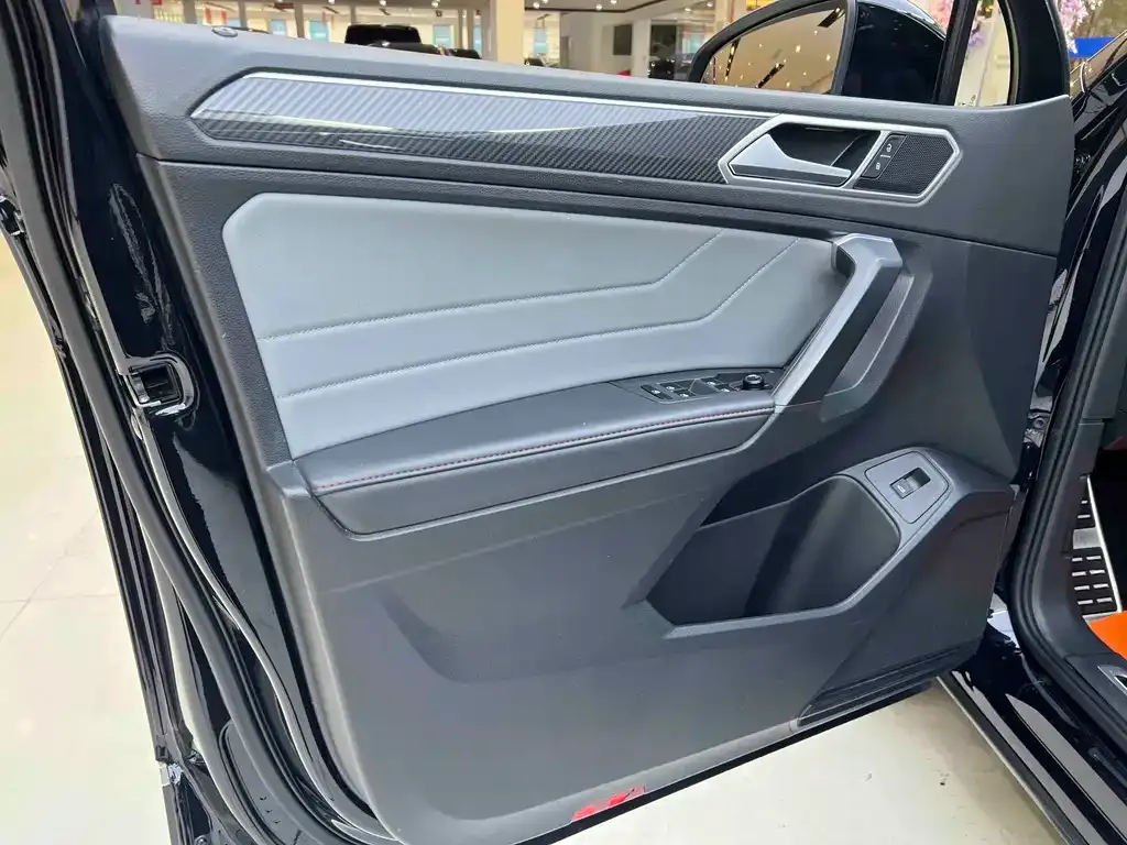 Volkswagen Tiguan X 2021 из CN, фото 7