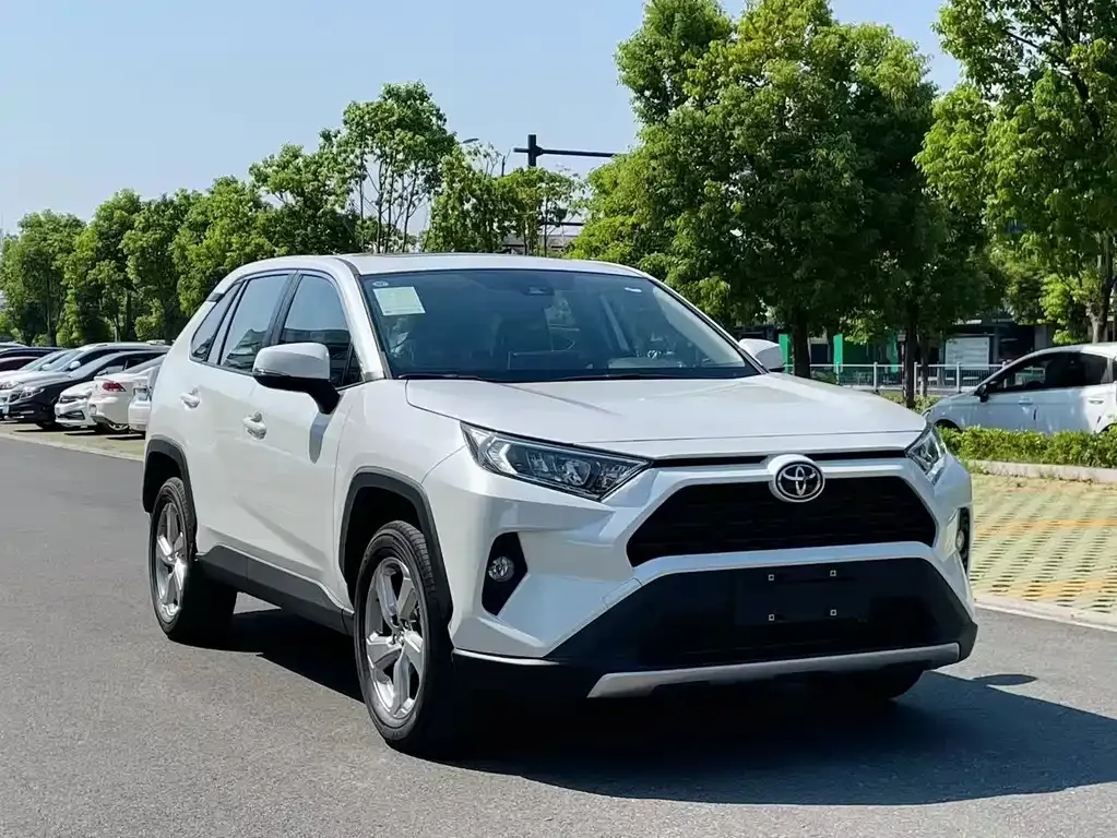Toyota RAV4 2022 из CN, фото 4