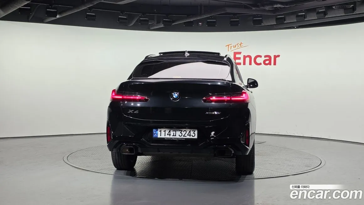 BMW X4 — фото 8
