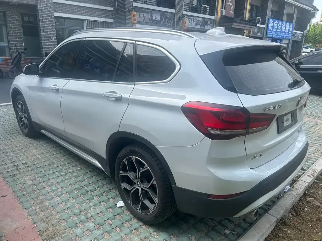 BMW X1 2021 из CN, фото 6
