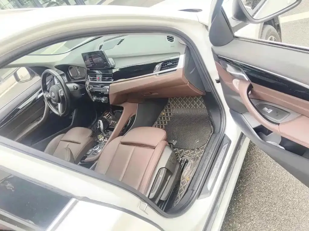 BMW X1 2021 из CN, фото 4