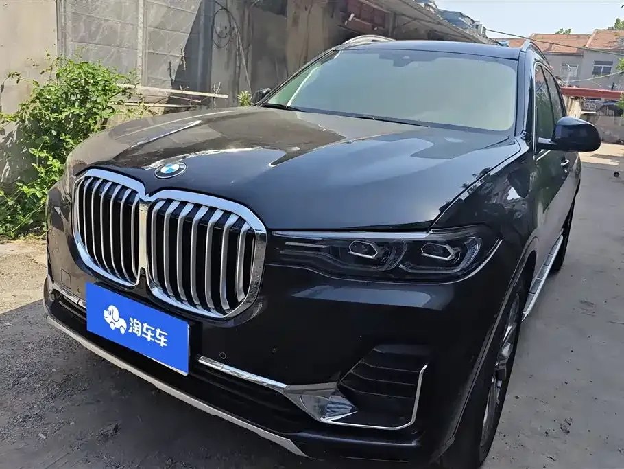 BMW X7 — фото 1