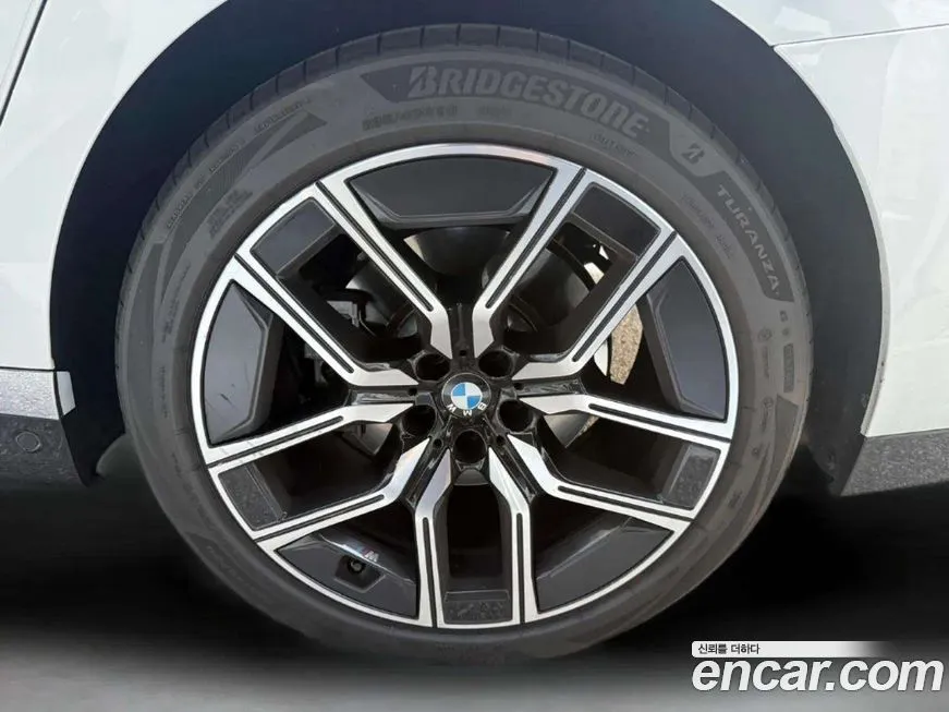 BMW 7-Series 2024 из KR, фото 4