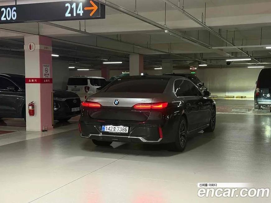 BMW 7-Series 2025 из KR, фото 4