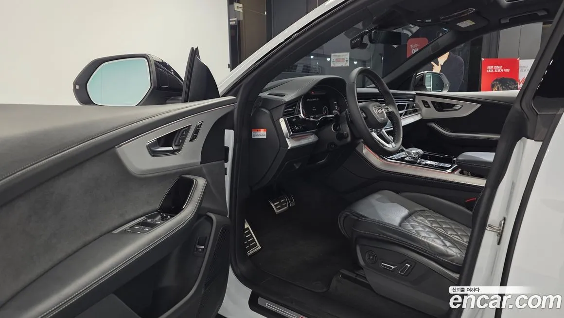 Audi Q8 2023 из KR, фото 6