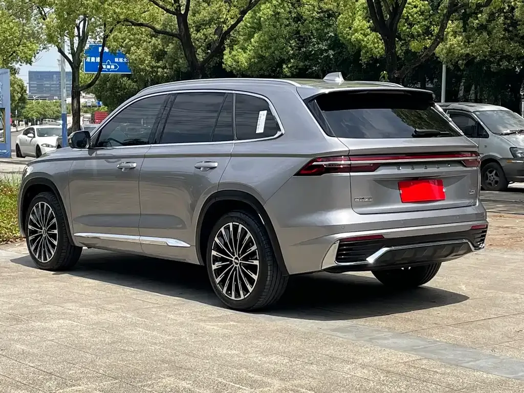 Geely Xingyue L — фото 6