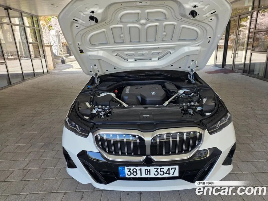 BMW 5-Series 2025 из KR, фото 5