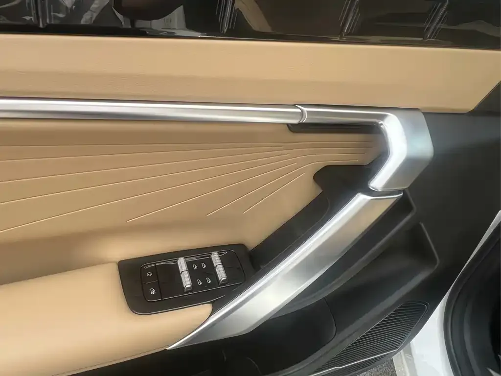 Geely Boyue L 2023 из CN, фото 2