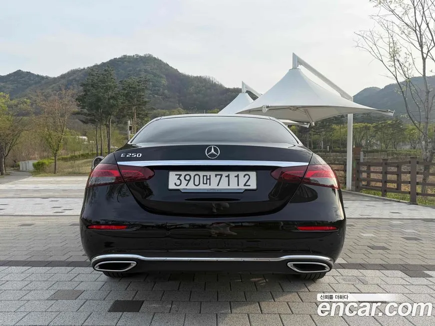 Mercedes-Benz E-Class 2023 из KR, фото 10