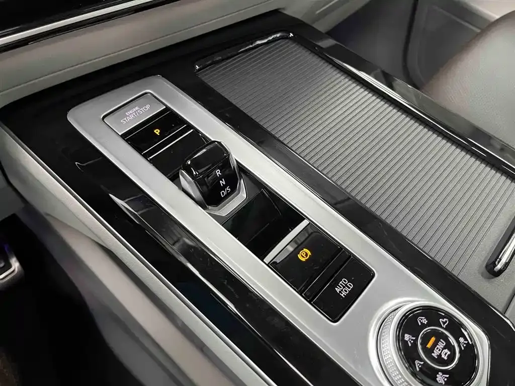 Volkswagen Tavendor 2023 из CN, фото 5