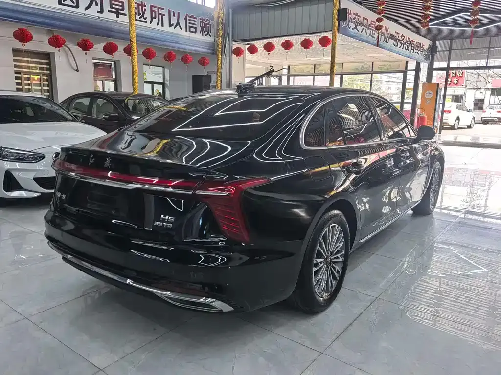 Hongqi H5 — фото 3
