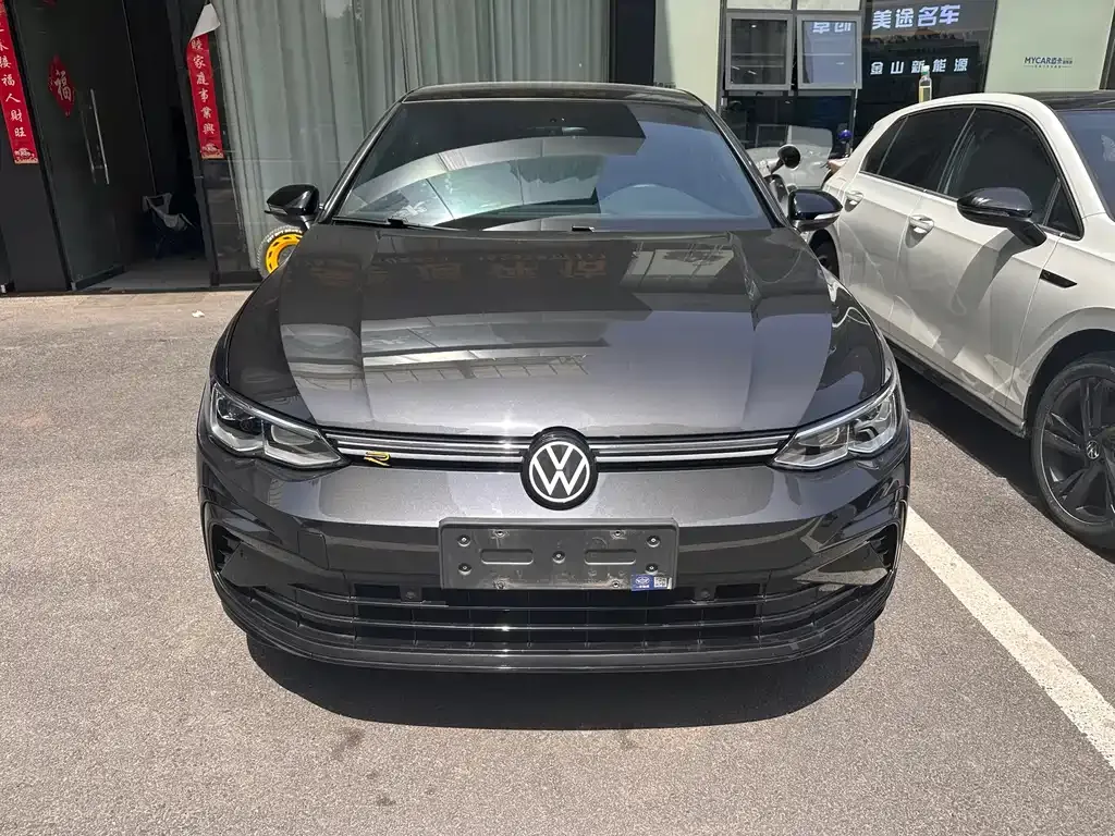 Volkswagen Golf 2023 из CN, фото 7