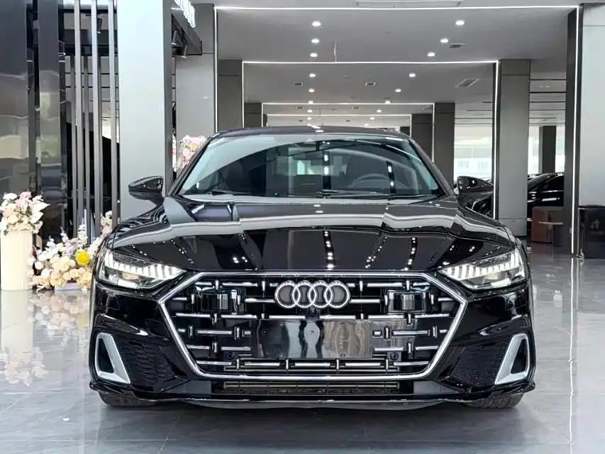 Audi A7L 2024 из CN, фото 4