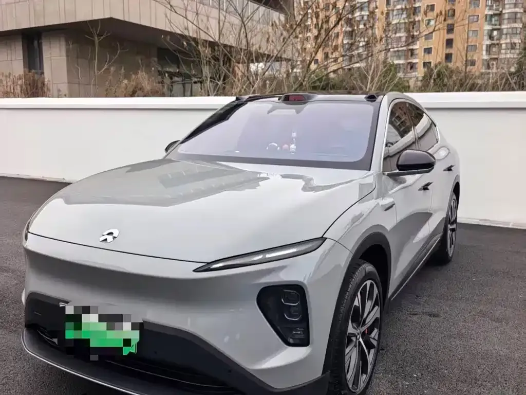 NIO EC7