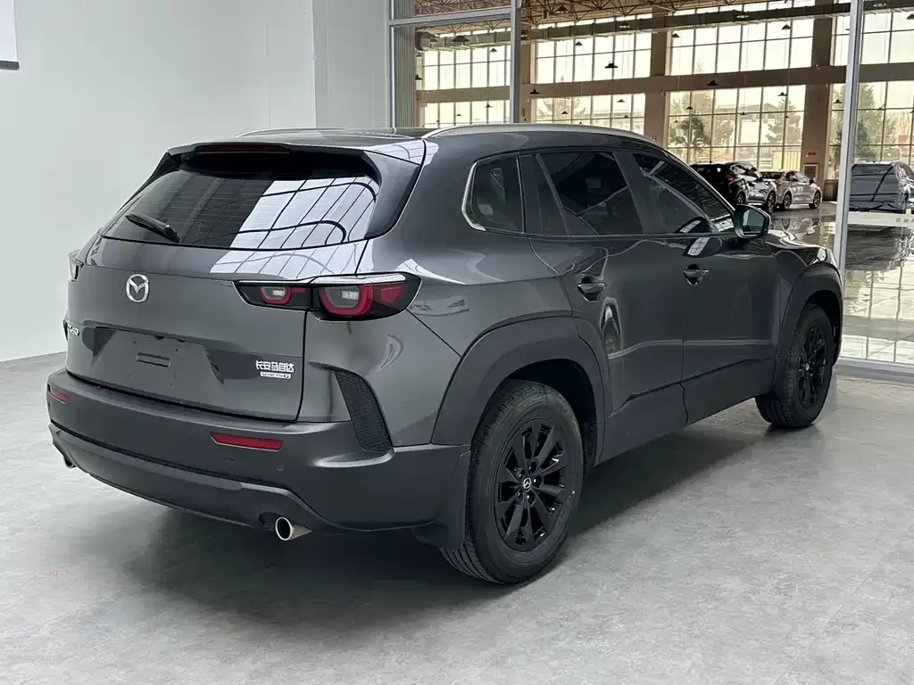 Mazda CX-50 2023 из CN, фото 10