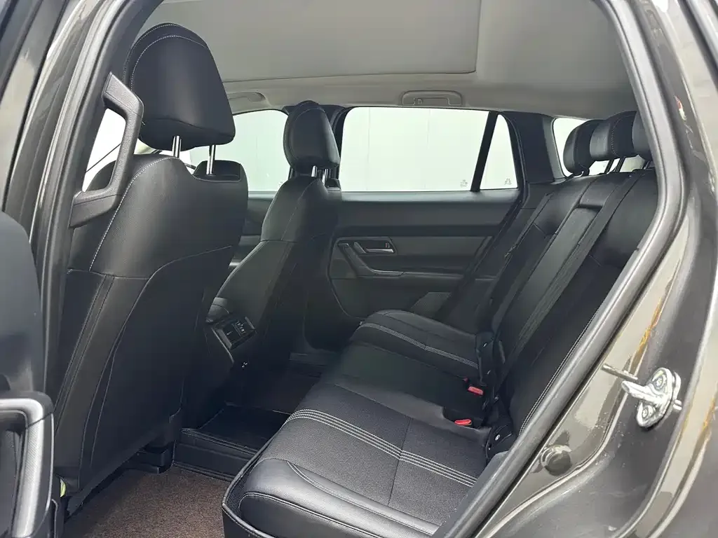 Mazda CX-50 2023 из CN, фото 9