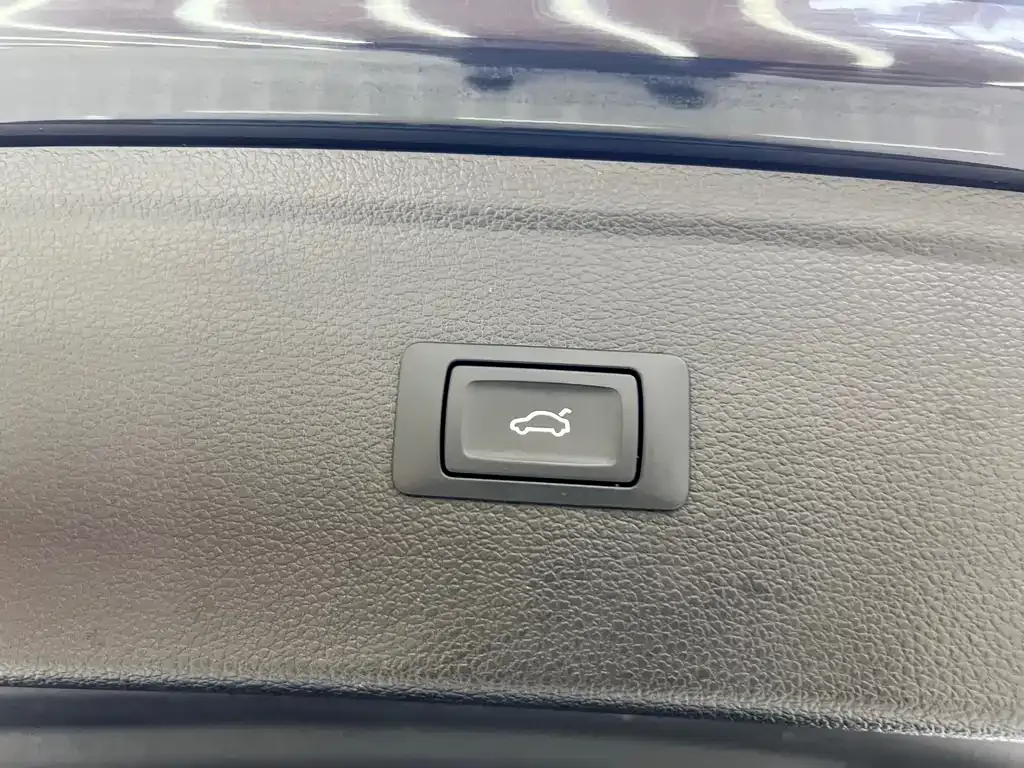 Audi Q5L 2022 из CN, фото 4