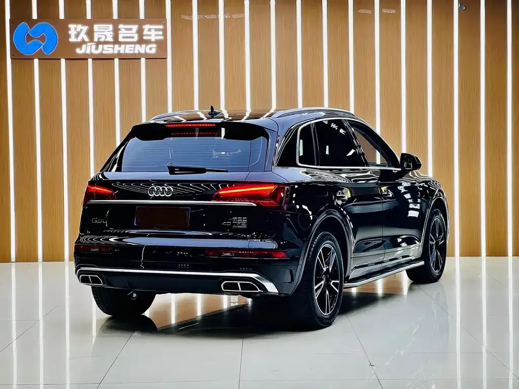 Audi Q5L 2022 из CN, фото 5