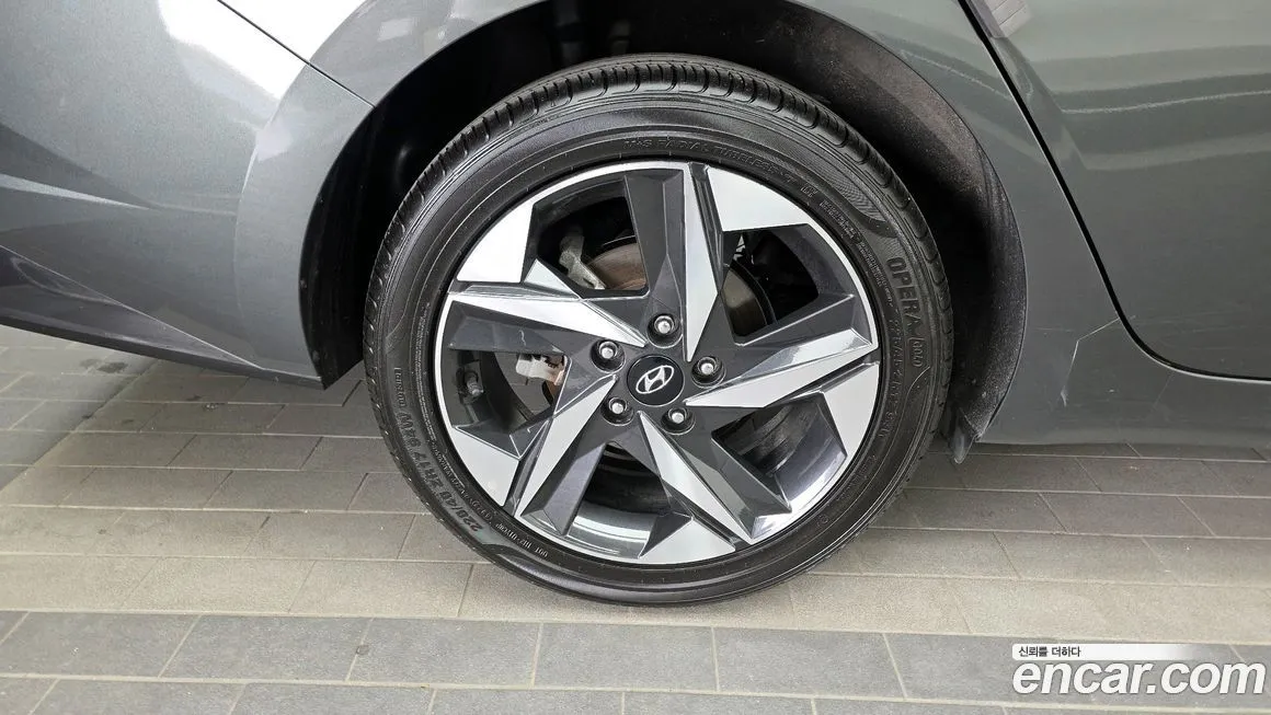 Hyundai AVANTE — фото 9