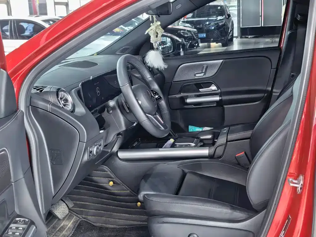 Mercedes-Benz GLA 2023 из CN, фото 8
