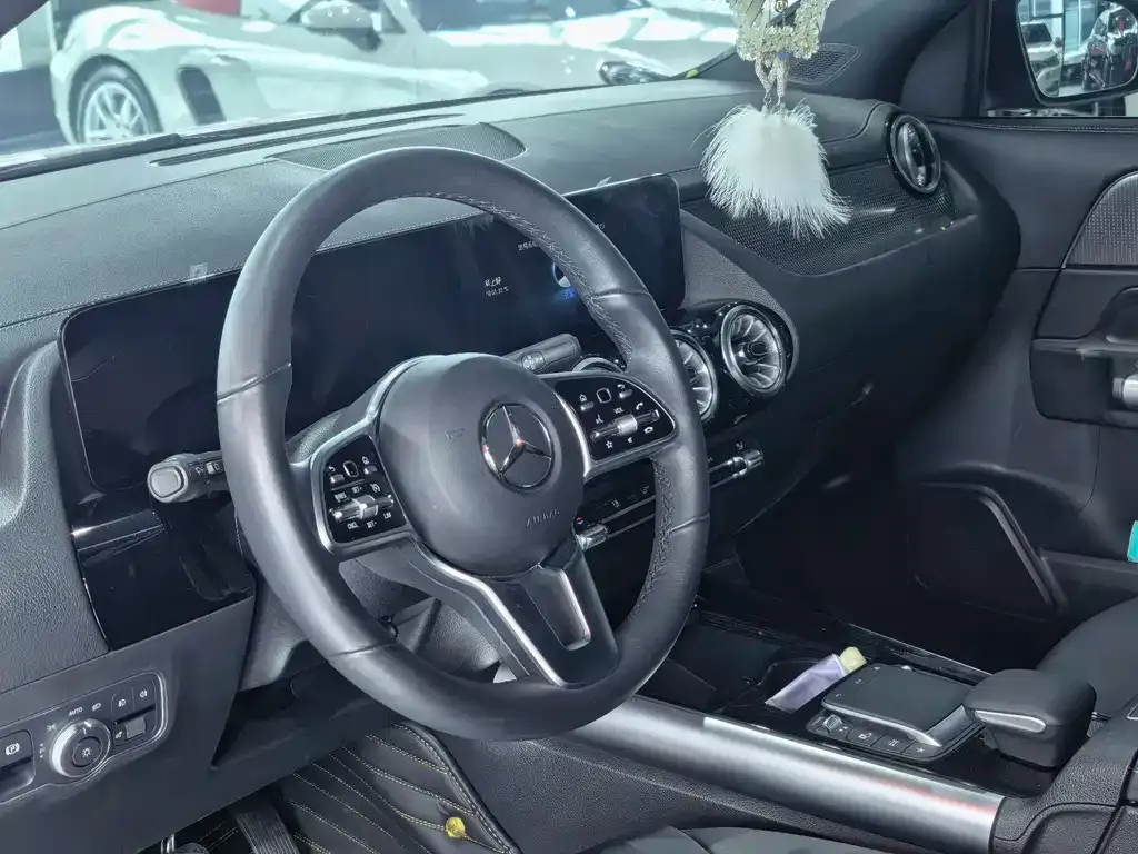 Mercedes-Benz GLA 2023 из CN, фото 7