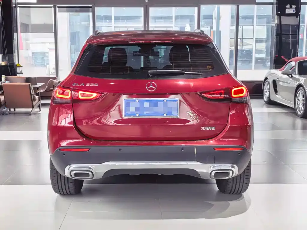 Mercedes-Benz GLA 2023 из CN, фото 3