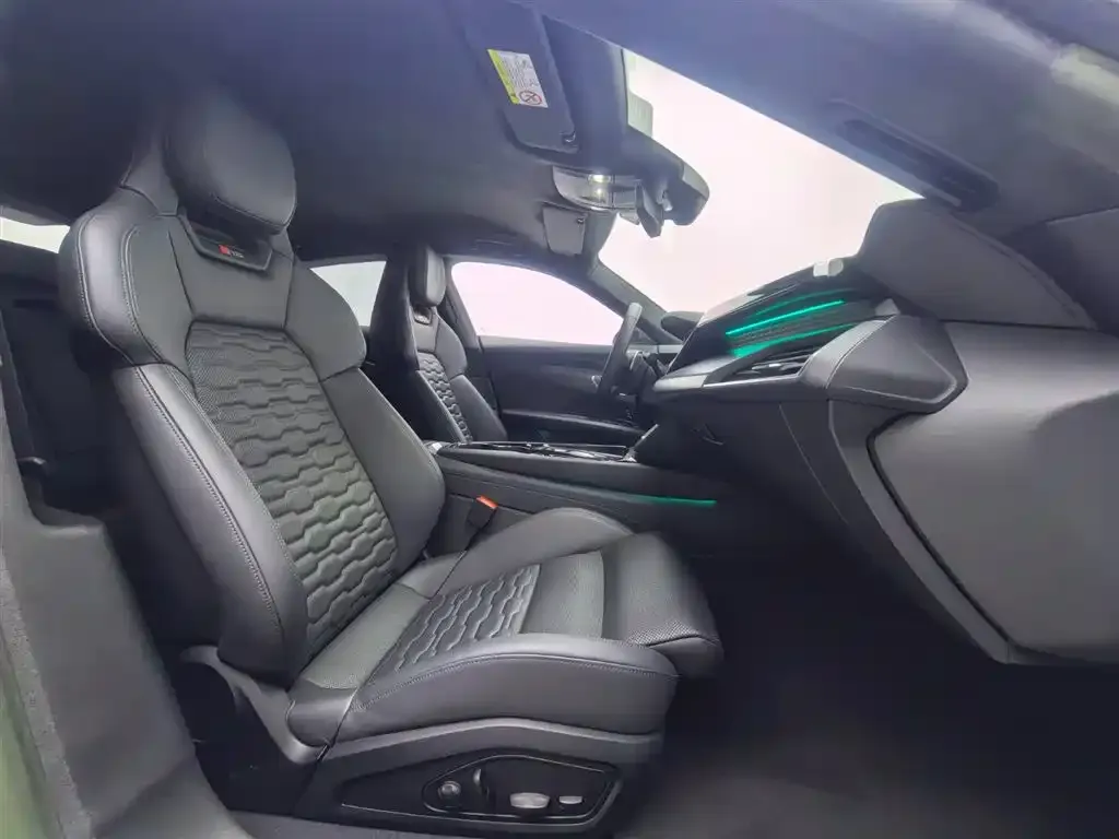 Audi e-tron GT 2023 из CN, фото 2
