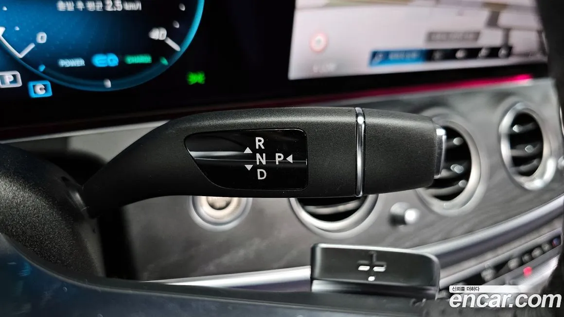 Mercedes-Benz E-Class 2023 из KR, фото 2