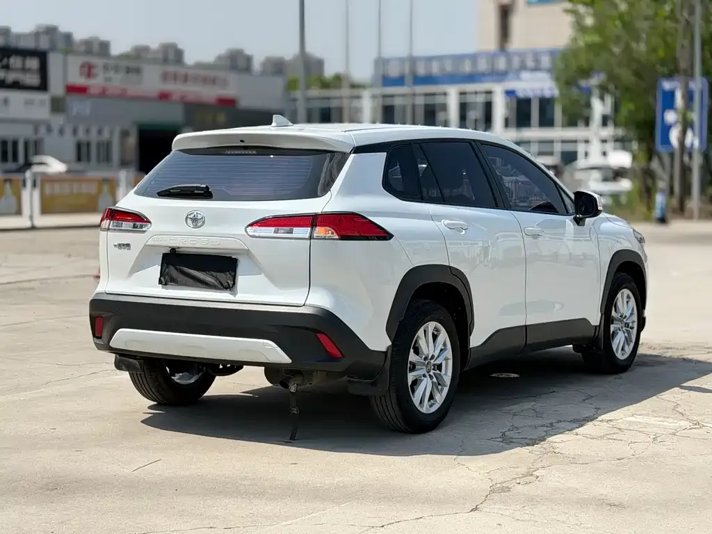 Toyota Corolla Cross — фото 4