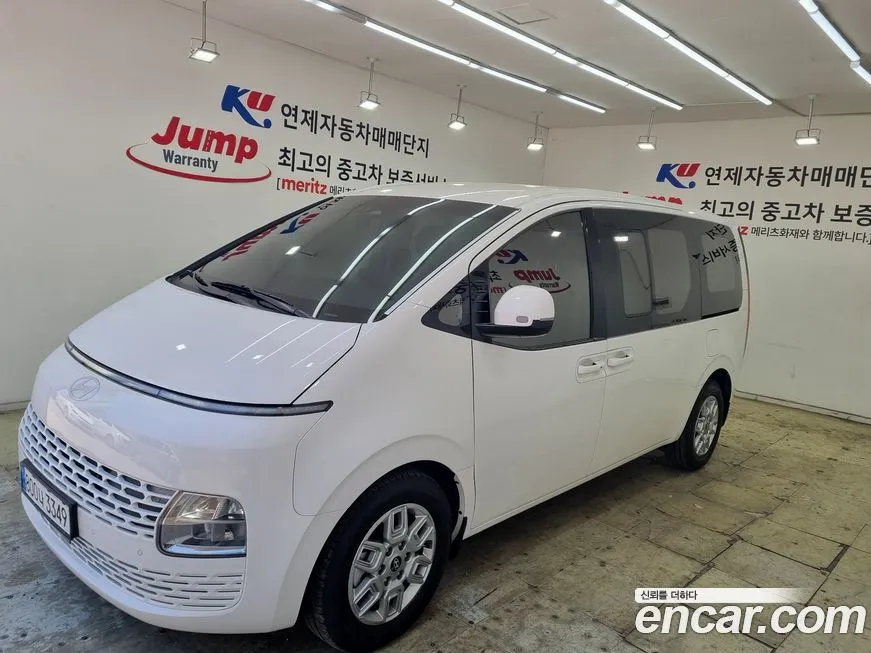 Hyundai Staria — фото 1