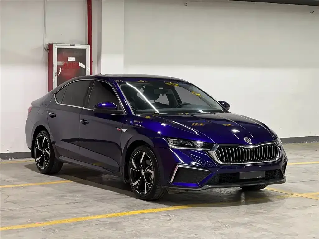 Skoda Octavia — фото 7