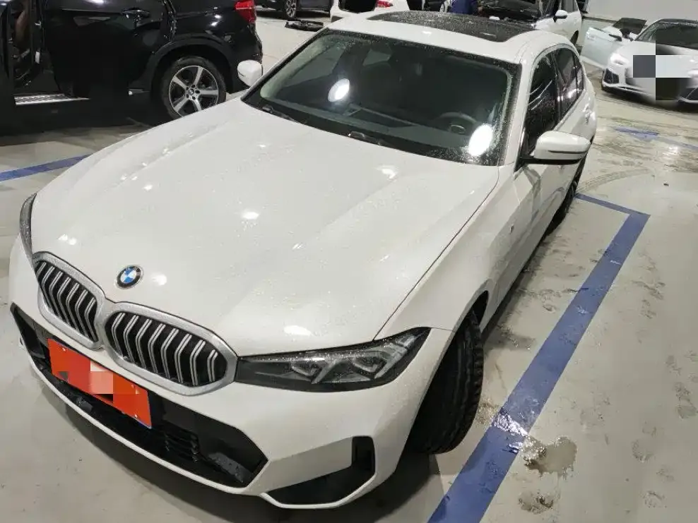 BMW 3 Series 2023 из CN, фото 1
