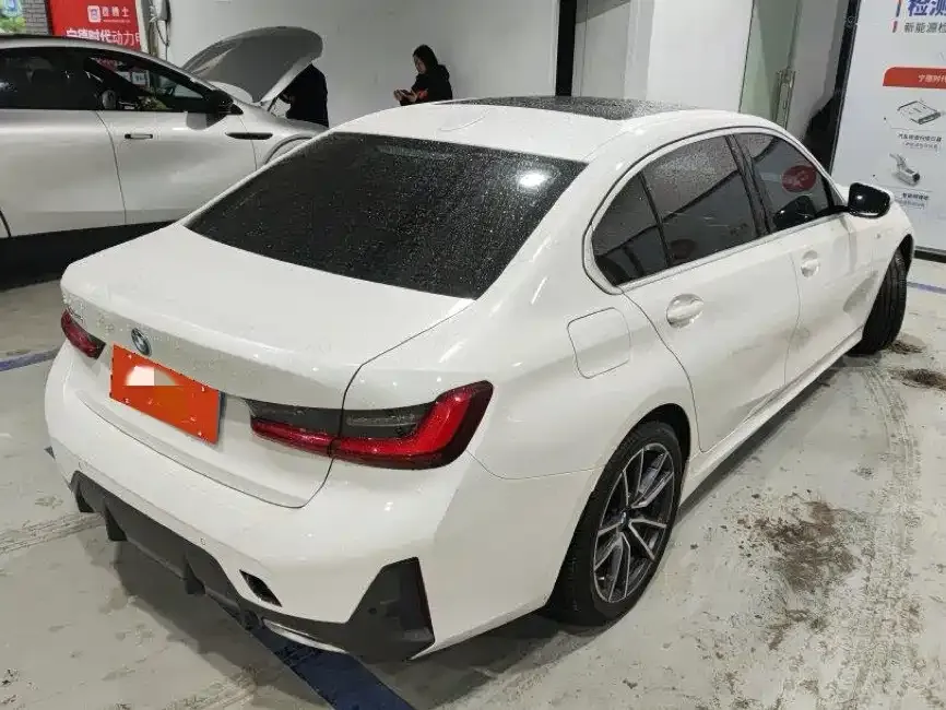 BMW 3 Series 2023 из CN, фото 8