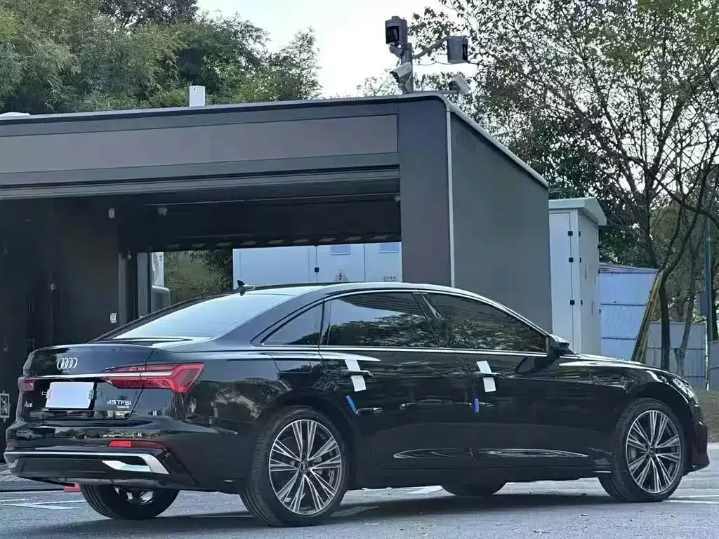 Audi A6L 2024 из CN, фото 9