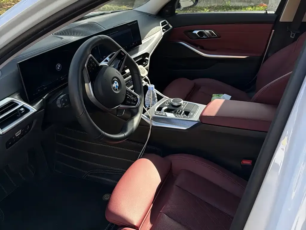 BMW 3 Series 2025 из CN, фото 10