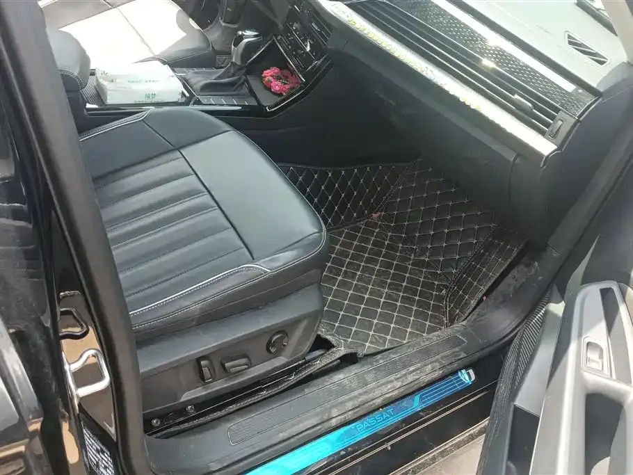 Volkswagen Passat — фото 7