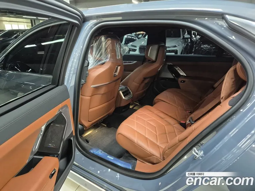 BMW 7-Series 2023 из KR, фото 7
