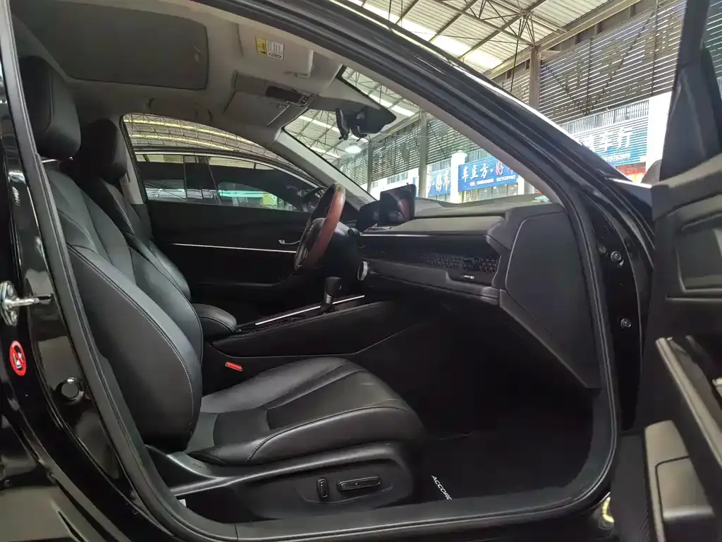 Honda Accord 2023 из CN, фото 4